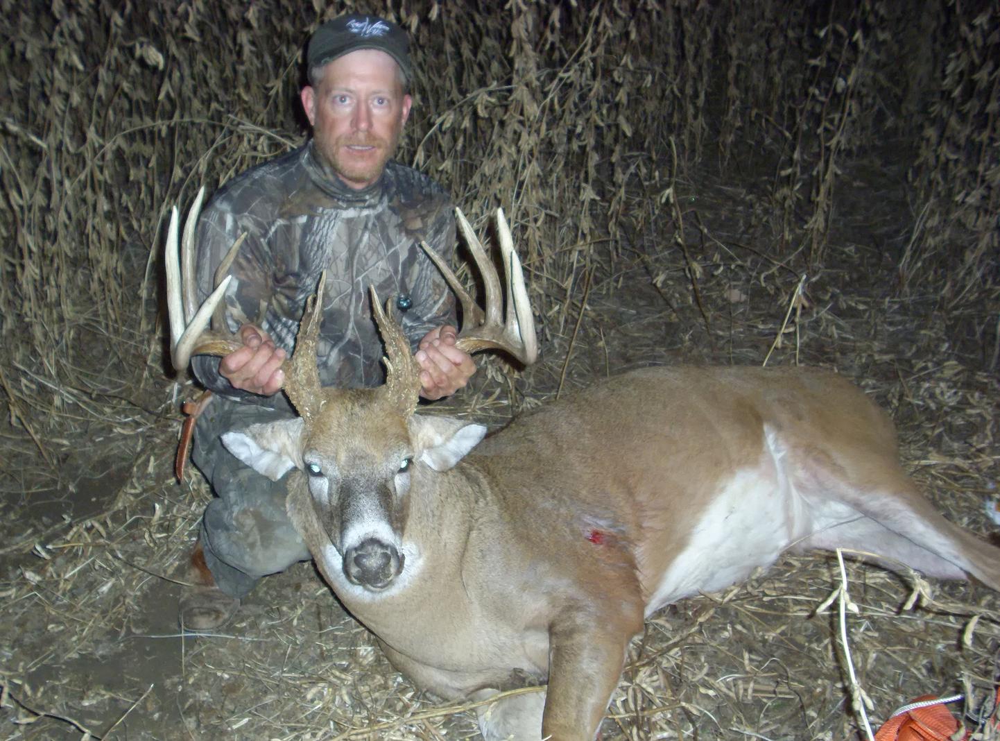 2010 Ohio 16pt Bruiser Buck 1.JPG