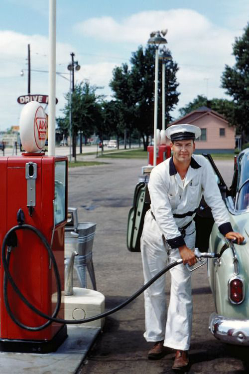 gas-station-attend.jpg