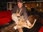 2006 10 point 3pm bow buck.jpg